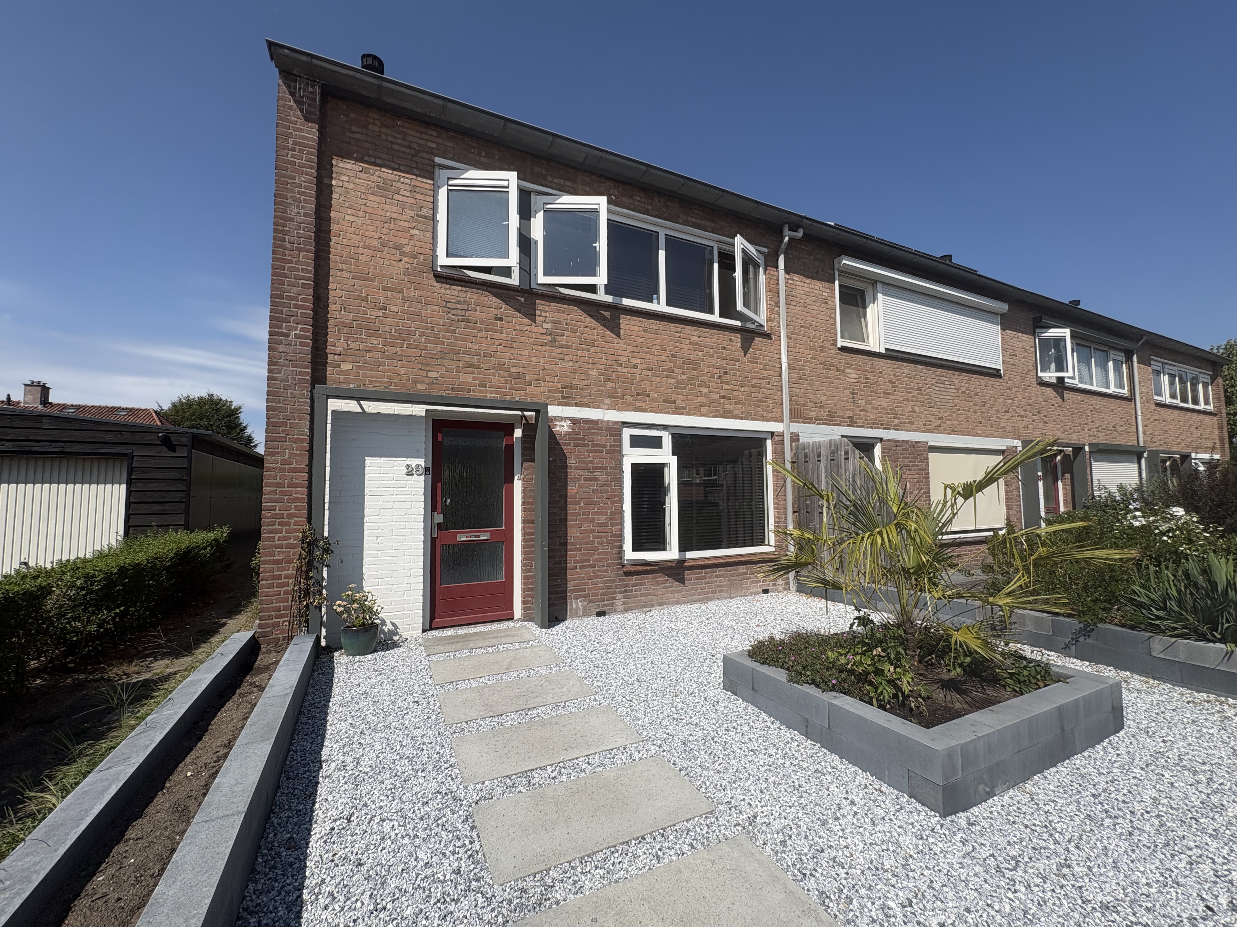 Corner house for rent: Petuniastraat 29, Braken-Oost Drunen